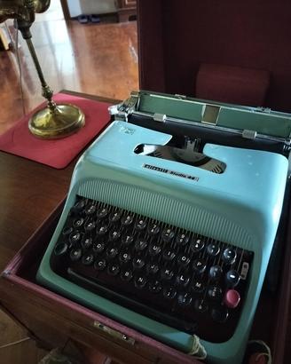 macchina da scrivere OLIVETTI LETTERA 44 anno 1964