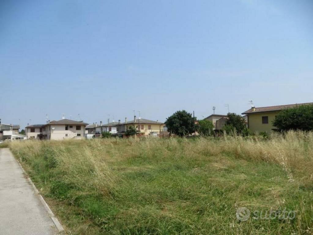 Immobile in asta di 3726 m² a Arquà Polesine - Vista 2
