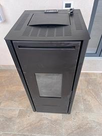 Stufa a pellet Invicta