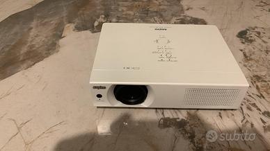 Proiettore Sanyo PLC