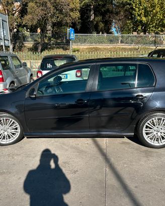 Golf  v 20 tdi gt