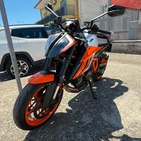 KTM 1290 Super Duke R