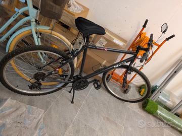 Mountain bike btwin nera 26