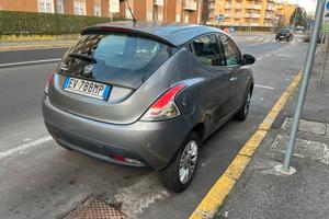 Lancia y 0.9 twinair