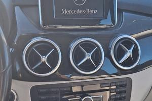 Mercedes B 180