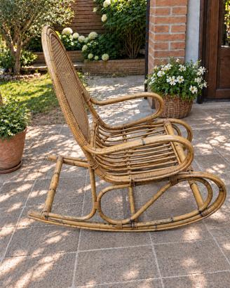 Sedia a dondolo vintage bambù/rattan