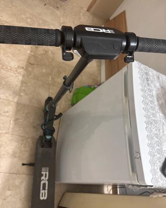 Monopattino elettrico rcb