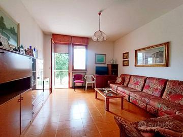 Appartamento di 99 m² con 4 locali e box auto a Co