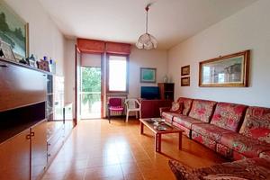 Appartamento di 99 m² con 4 locali e box auto a Co