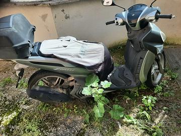 Scooter Yamaha xenter 150