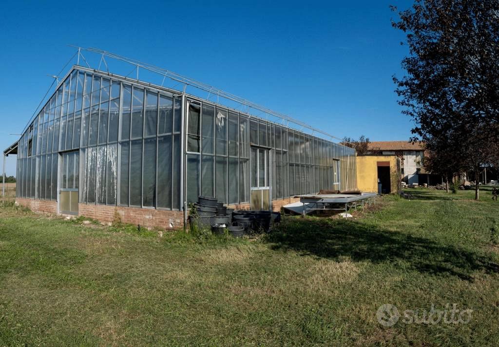 Rustico / Casale di 240 m² con più di 5 locali e b - Vista 4