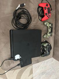 PlayStation 4 slim da 1.5TB.