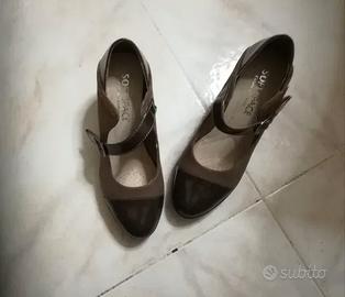 Scarpe Soft Space marroni con cinturino