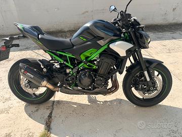 Kawasaki Z900 Perfomance 2025