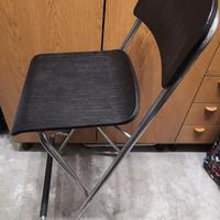 sgabello alto ripiegabile