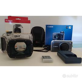 Fotocamera subacquea Canon con custodia originale