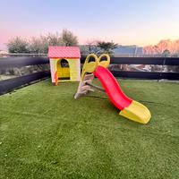 Scivolo + casetta per bambini