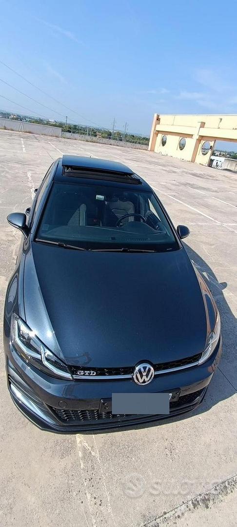 Volkswagen Golf 2018 photo 2