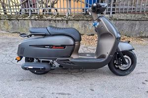 BENELLI/KEEWAY SIXTIES 300 NERO MOT. LC. PIAGGIO