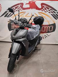 Voge SR16 125 nuovo da immatricolare