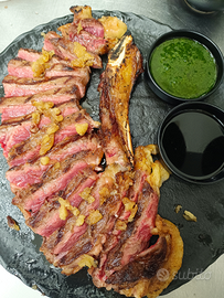 Griglista e aiuto cuoco