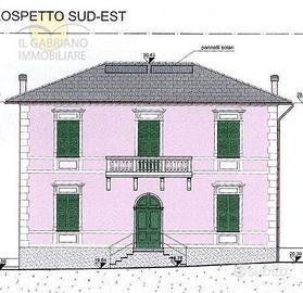 Villa di 300 m² con più di 5 locali a Recco