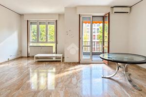 4 LOCALI A MILANO