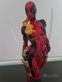 Lady Deadpool statua in resina action Marvel