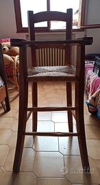 Seggiolo in legno fatto a mano 