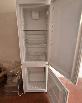 Frigorifero Electrolux KBIN281V