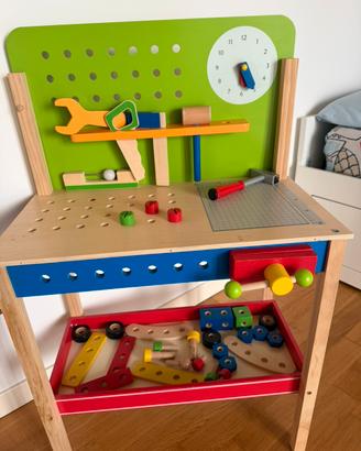 Banchetto officina gioco bambini
