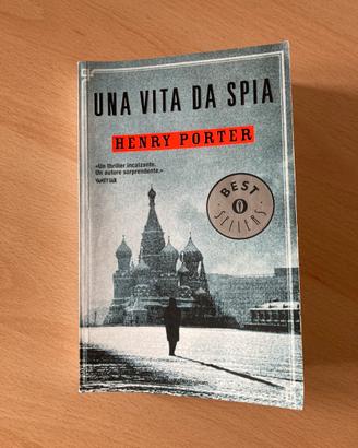 Libro Una vita da spia