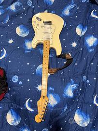 Chitarra Fender Stratocaster