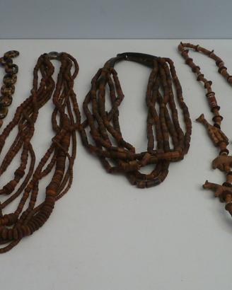 collane  in osso  e legno