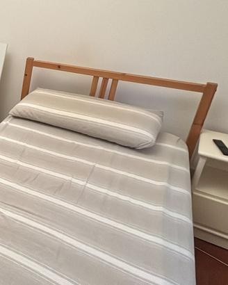 Lettini singoli in legno con rete