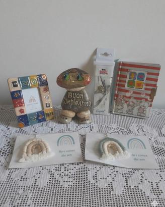 Set cornice, omino di sasso, diario e portachiavi