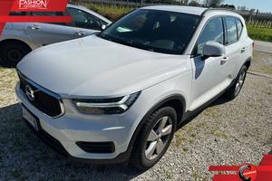VOLVO XC40 T2 Core