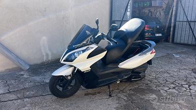 Kymko downtown 300i