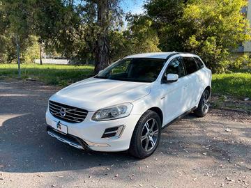 Volvo XC 60 XC60 D5 AWD Geartronic R-design Automa