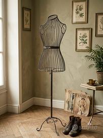 Manichino da sartoria stile vintage nero