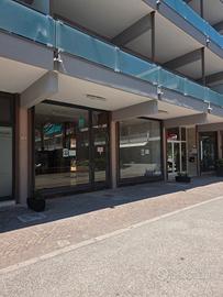 Ufficio piazza della repubblica Pinarella