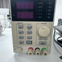 Alimentatore da banco