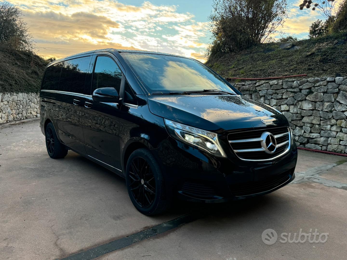 Mercedes-Benz V220 2018 photo 2