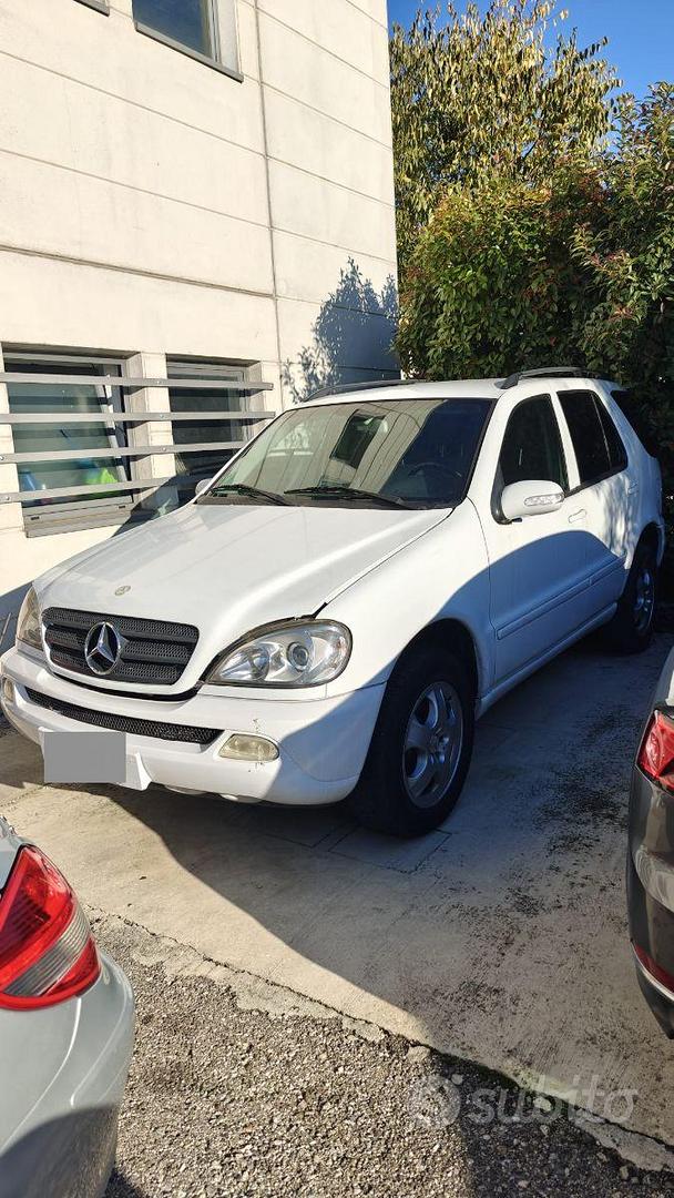 Mercedes-Benz Ml 270 2002 photo 2