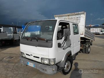 NISSAN CABSTAR DOPPIA CABINA RIBALTABILE