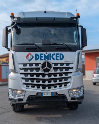 TRATTORE STRADALE MERCEDES AROCS 3363 LS