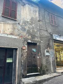 Appartamento centralissimo da ristrutturare