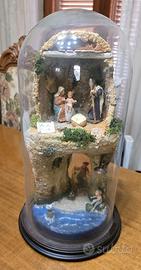 Presepe artigianale napoletano in campana di vetro
