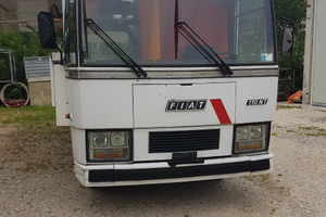 Auto negozio pizzeria