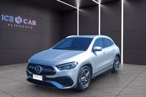 MERCEDES-BENZ GLA 200 d Automatic Premium